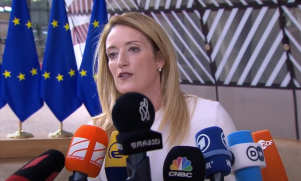  Presidentja e PE-së: Sot është ditë historike, duhet t’i liberalizohen vizat Kosovës