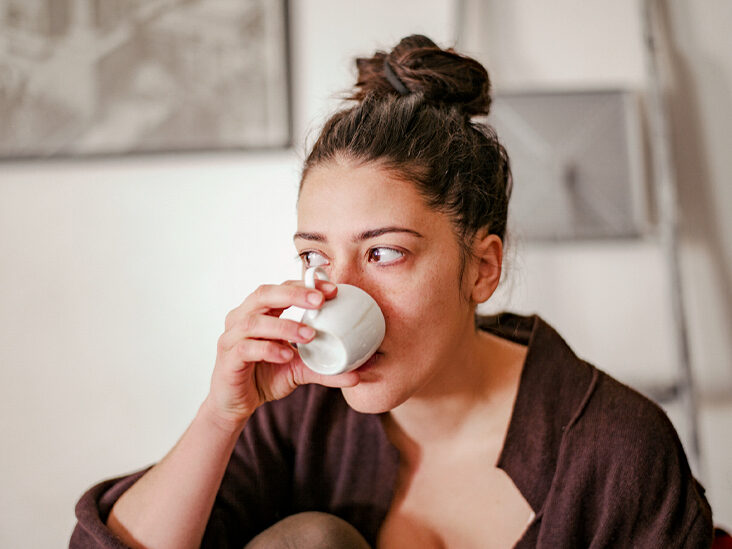  Sa kafe në ditë mund të pijë një person që vuan nga tensioni i lartë?