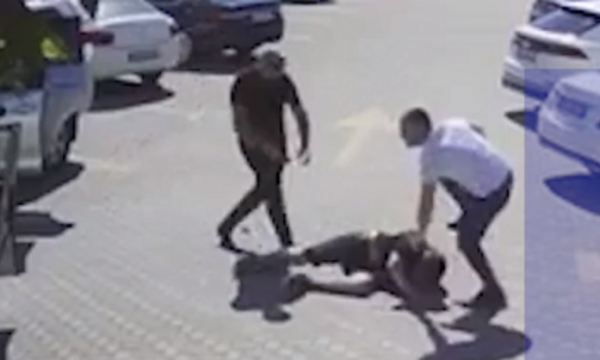  VIDEO/ Policia arreston hajnat që thyenin veturat në magjistralen Prishtinë-Ferizaj