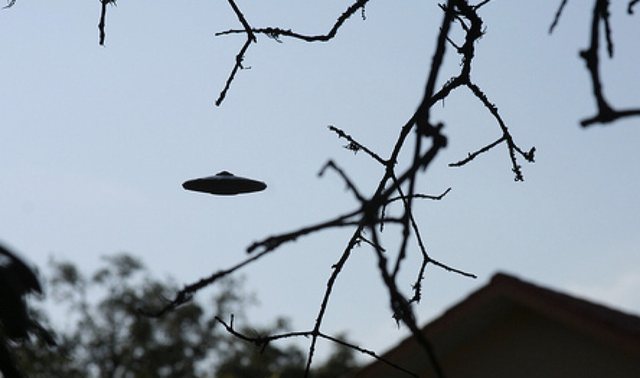  A janë në fakt “UFO-t” armë të reja sekrete të SHBA-së ose Rusisë?