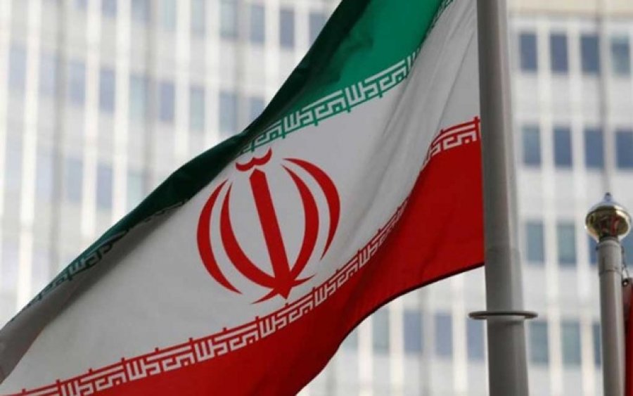  Irani arreston 10 militantë të dyshuar të IS-it
