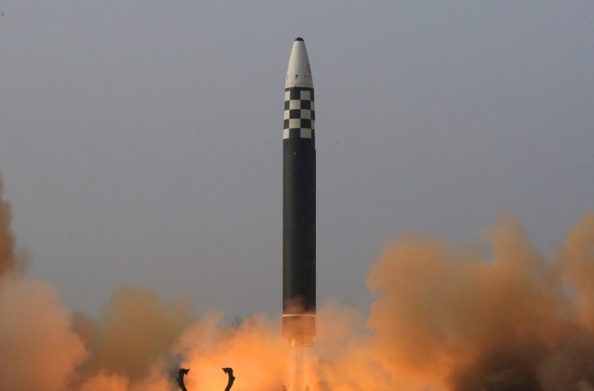  A mund të godasin SHBA-në, raketat që po teston Korea Veriore?