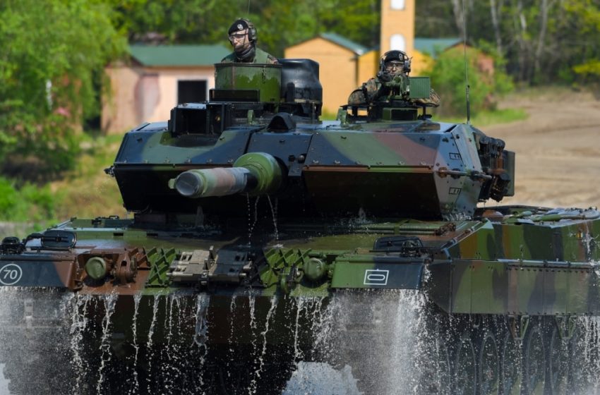  Ukraina merr premtime për më shumë se 300 tanke