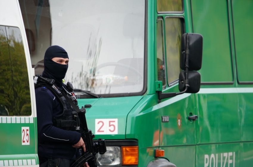  Dy të vrarë në një sulm me thikë në Gjermani